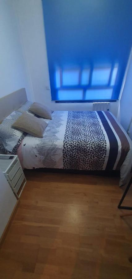 Habitacion Privada En Piso A 10 Minutos De Atocha Madrid Bagian luar foto
